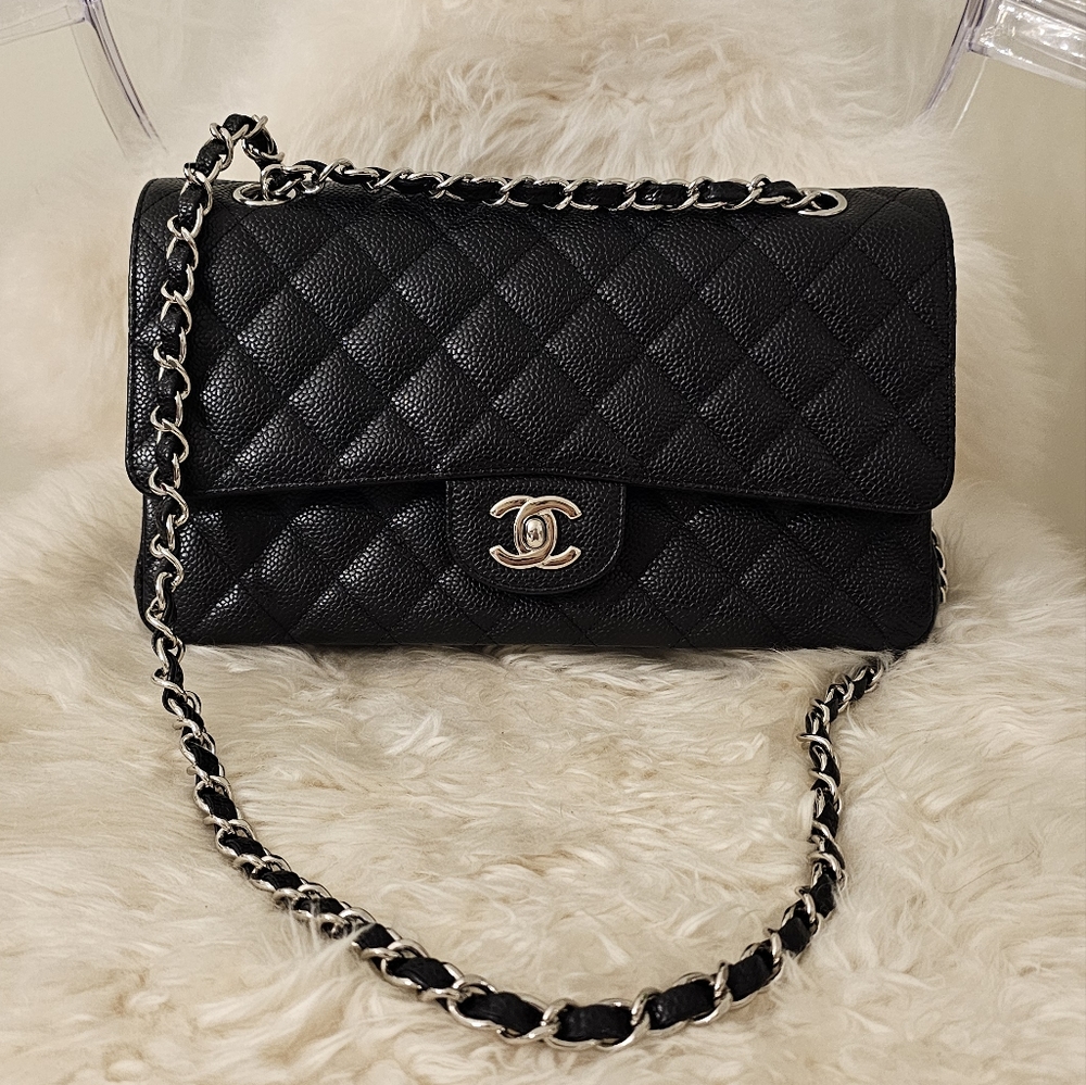Chanel caviar classic medium